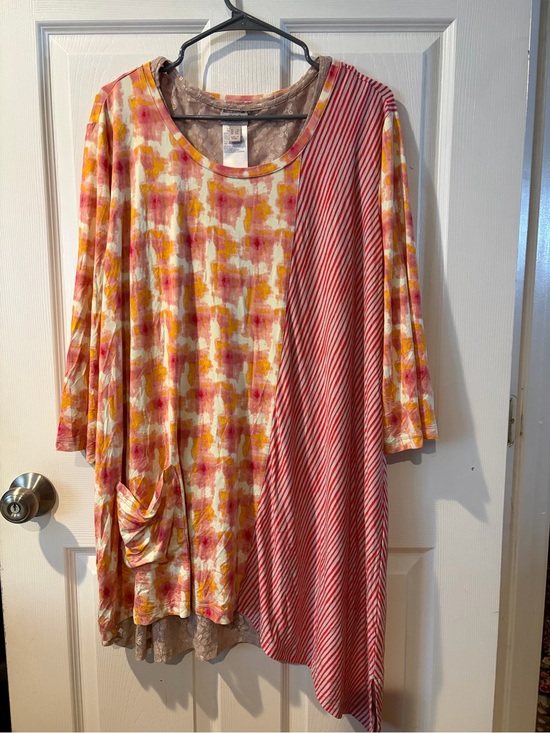 LOGO by Lori Goldstein Dresses & Skirts - LOGO by Lori Goldstein Pink and Yellow Watercolor & Red Stripe Long Sleeve Tunic